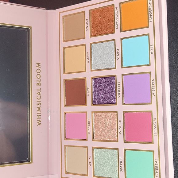 Ace Beaute Whimsical Bloom 15 Color Eyeshadow Palette BNIB - Picture 8 of 8